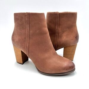 Vionic Kennedy Brown Leather Ankle Boots size 8